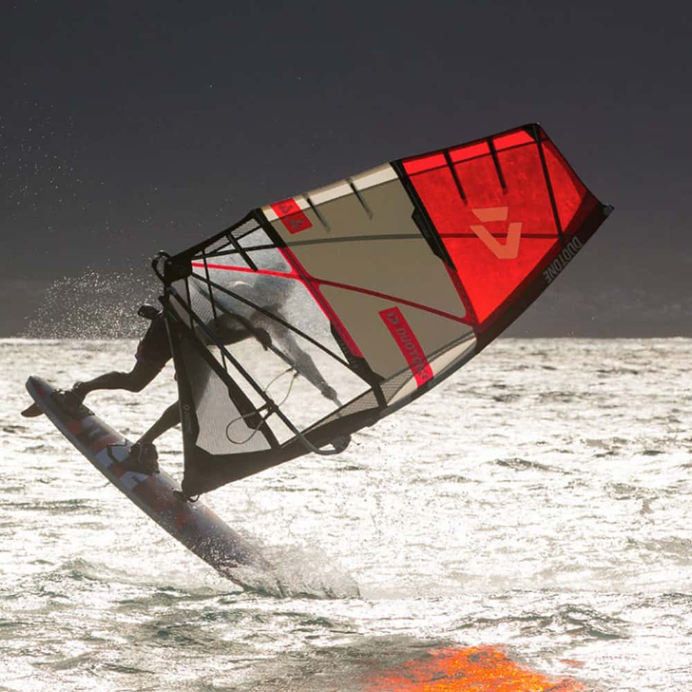 Duotone-Idol-windsurfing-sail-2019-Action1