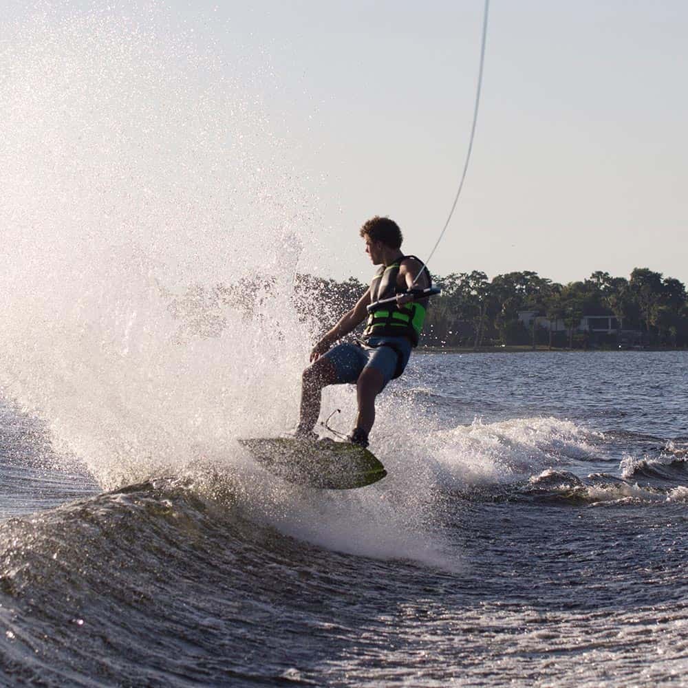 Package-action-h20_0006_2019-Obrien-Ratio-Wakeboard-Jake-Hill-5