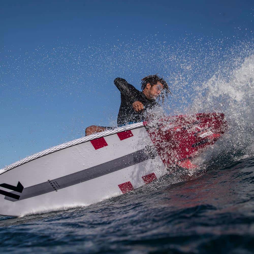 H2O-2020-Fanatic-SUP-Rigid-Action_22_ProWave