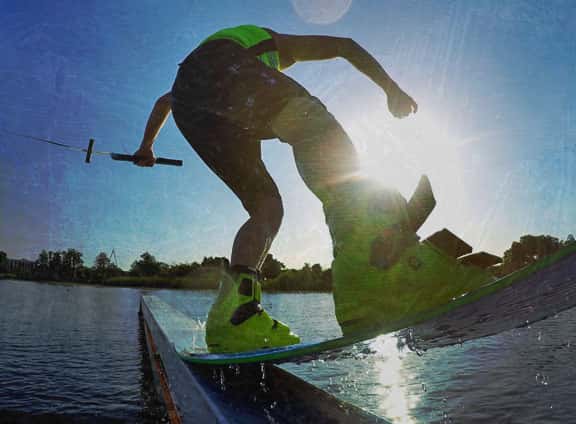 O'Brien-Wakeboard-Bindings-Brand-Banner