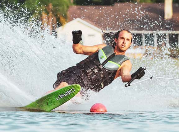 Wake-Ski-Cat-Image-Waterskis