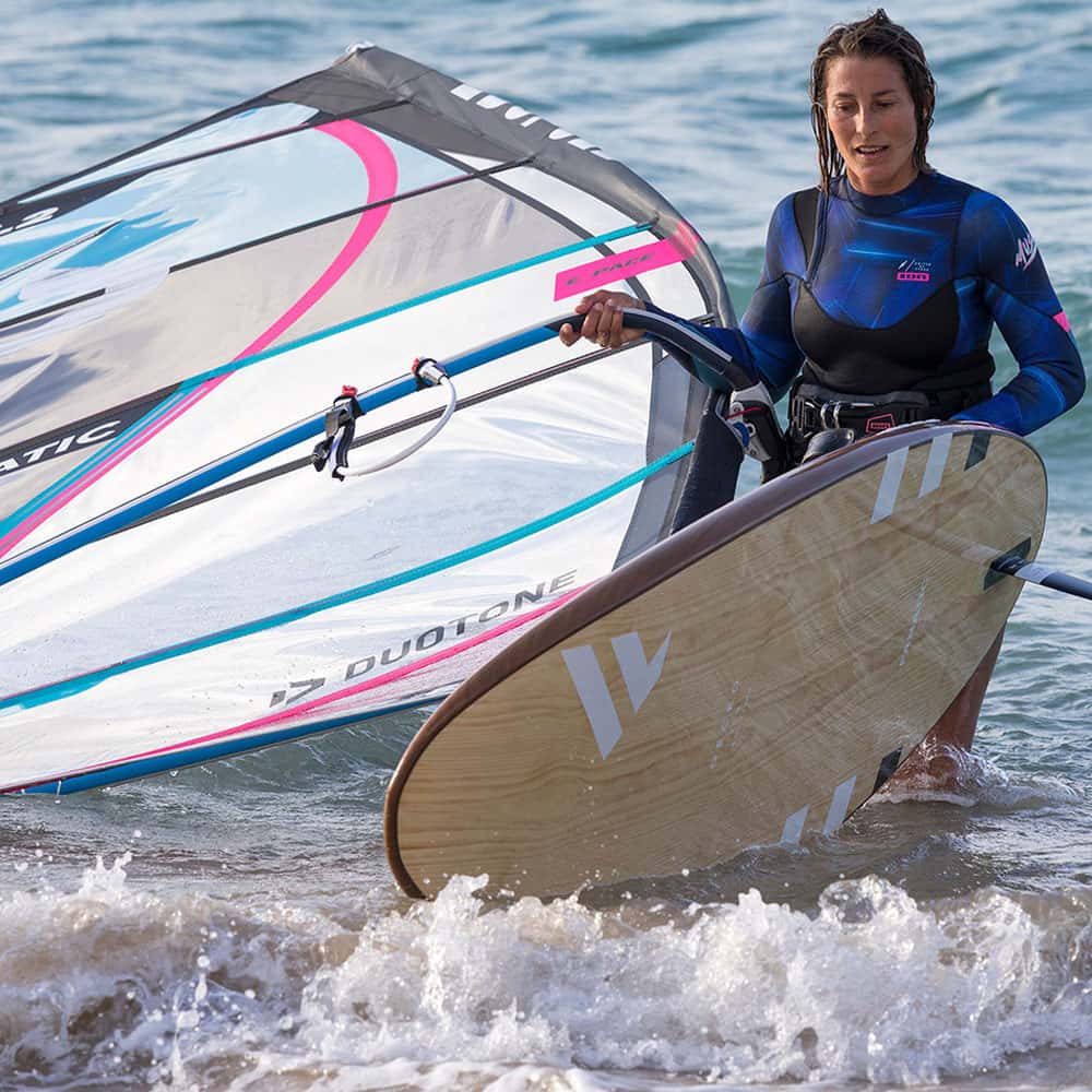 Fanatic-Gecko-eco-windsurf-board-2020-Action