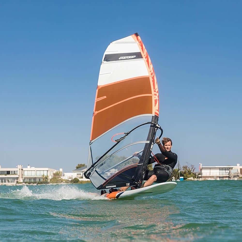 RRD-Windsurf-Sails-H2O-Sports_0014_Fire