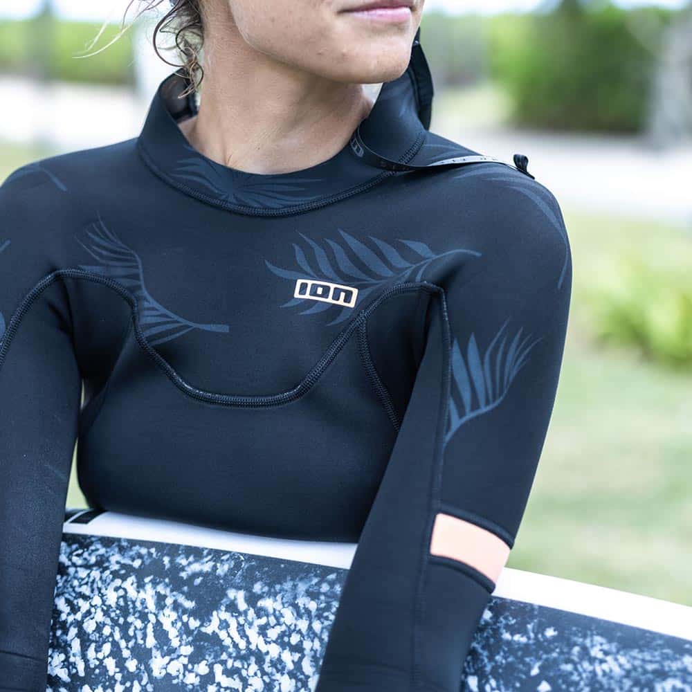 ION-2022-Wetsuits-Womens_0005_action