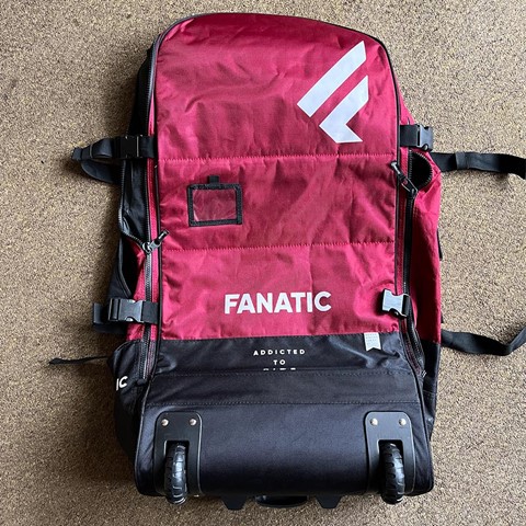 Used-Product_0002_Red-Bag-Broken-Bottom