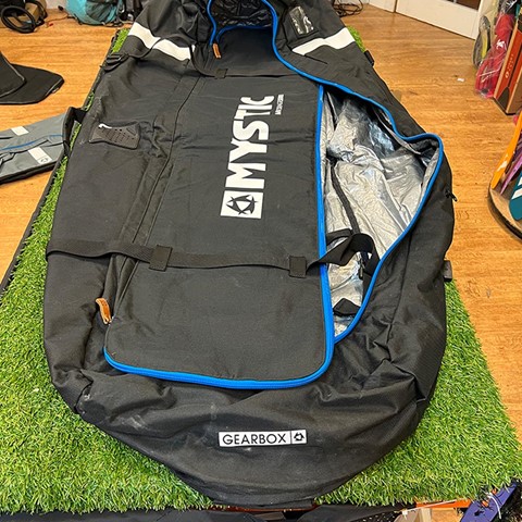 Used-bags_0008_mystic-kite-gearbag