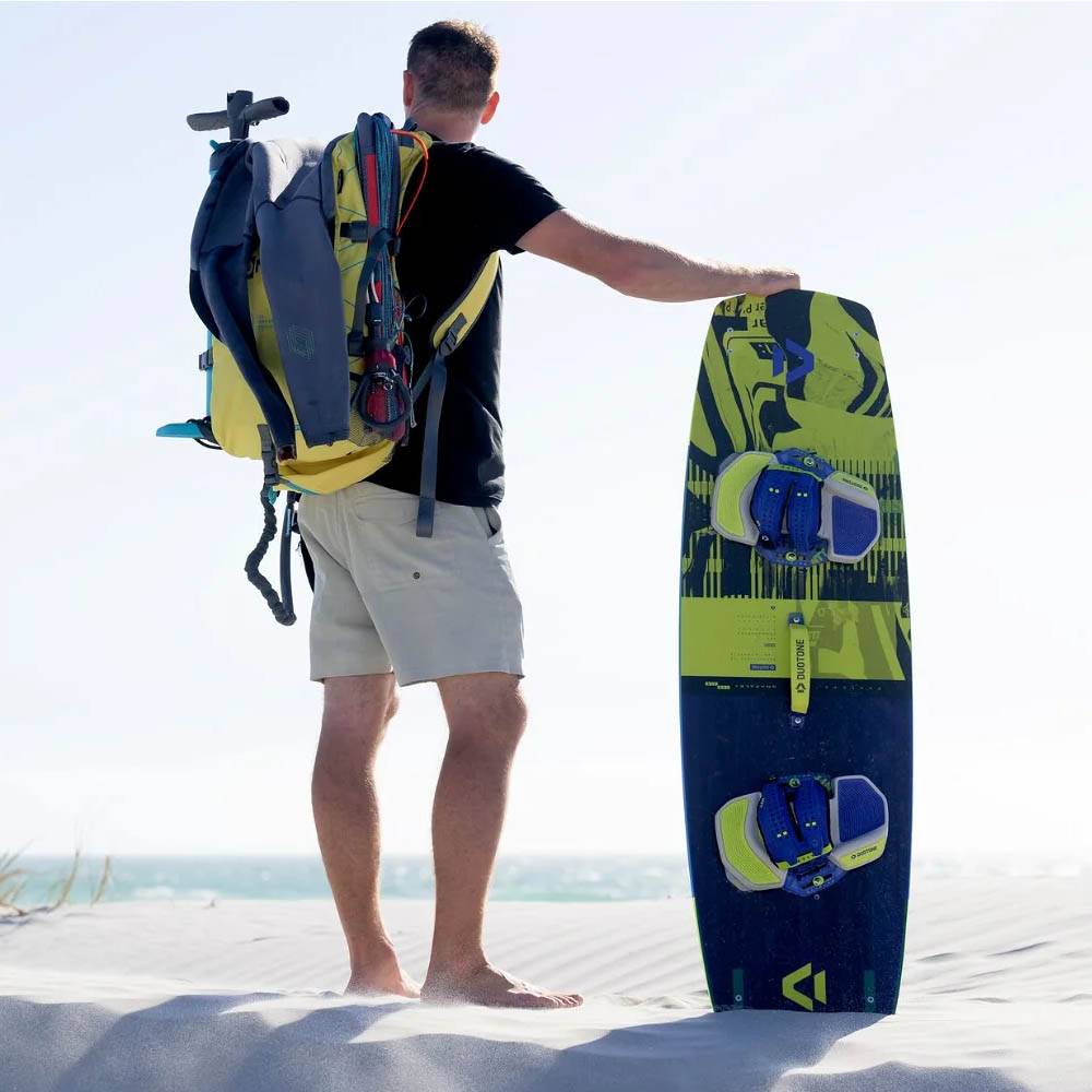 DTK-Gonzales-2024-Kitesurfing-board-2024-Action2