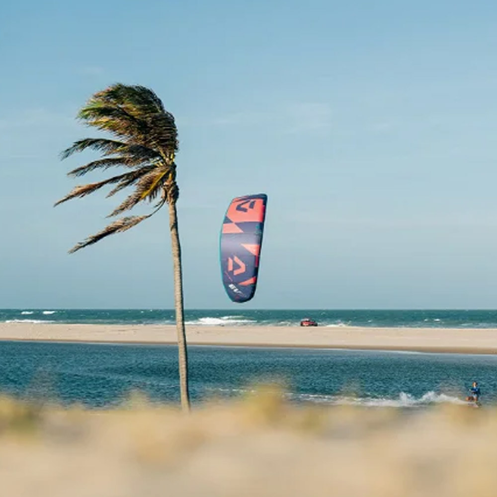 DTK-EVO-Kitesurfing-Kite-2024-44240-3003-Image2