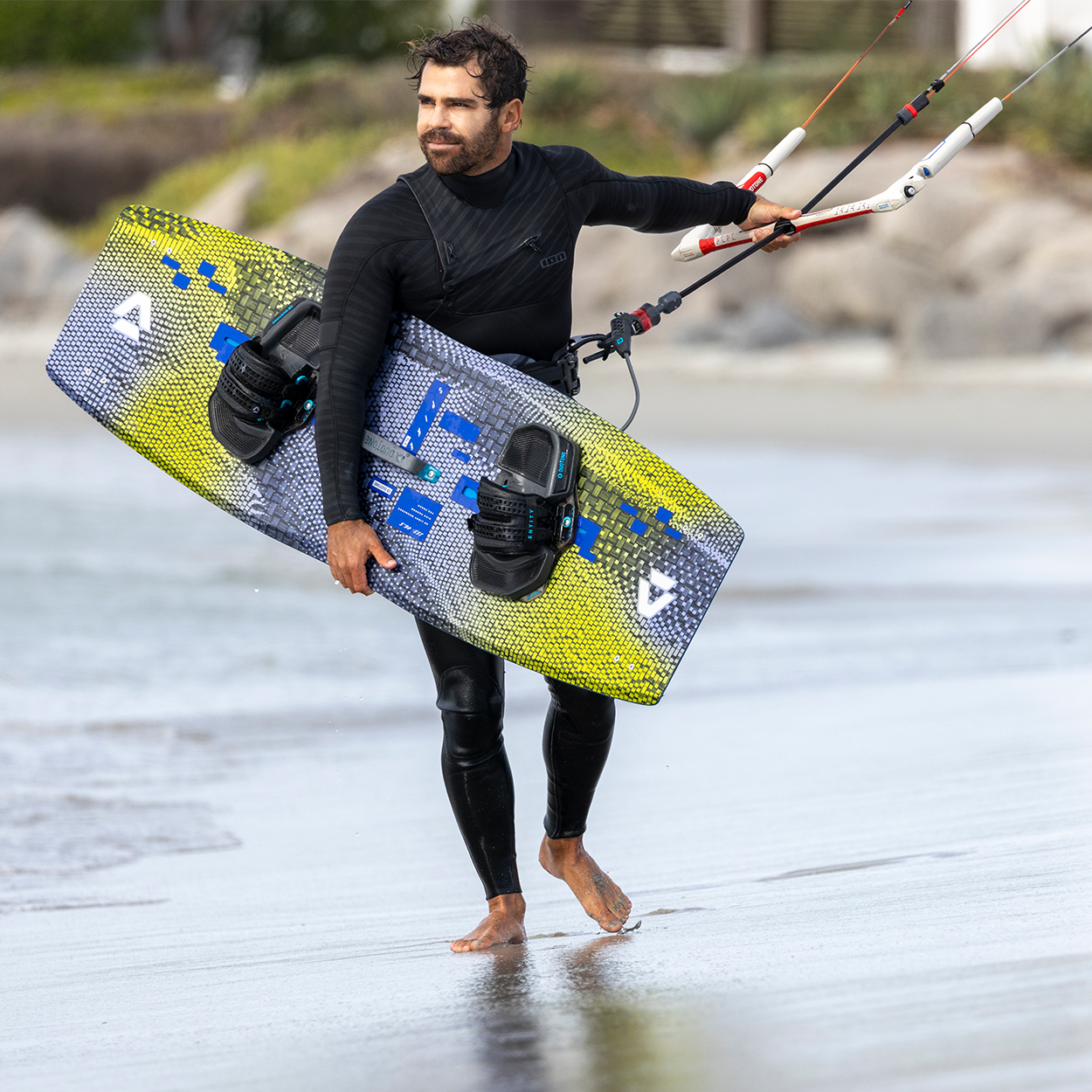 Duotone-Kitesurf-2025_0001_Spike-SLS