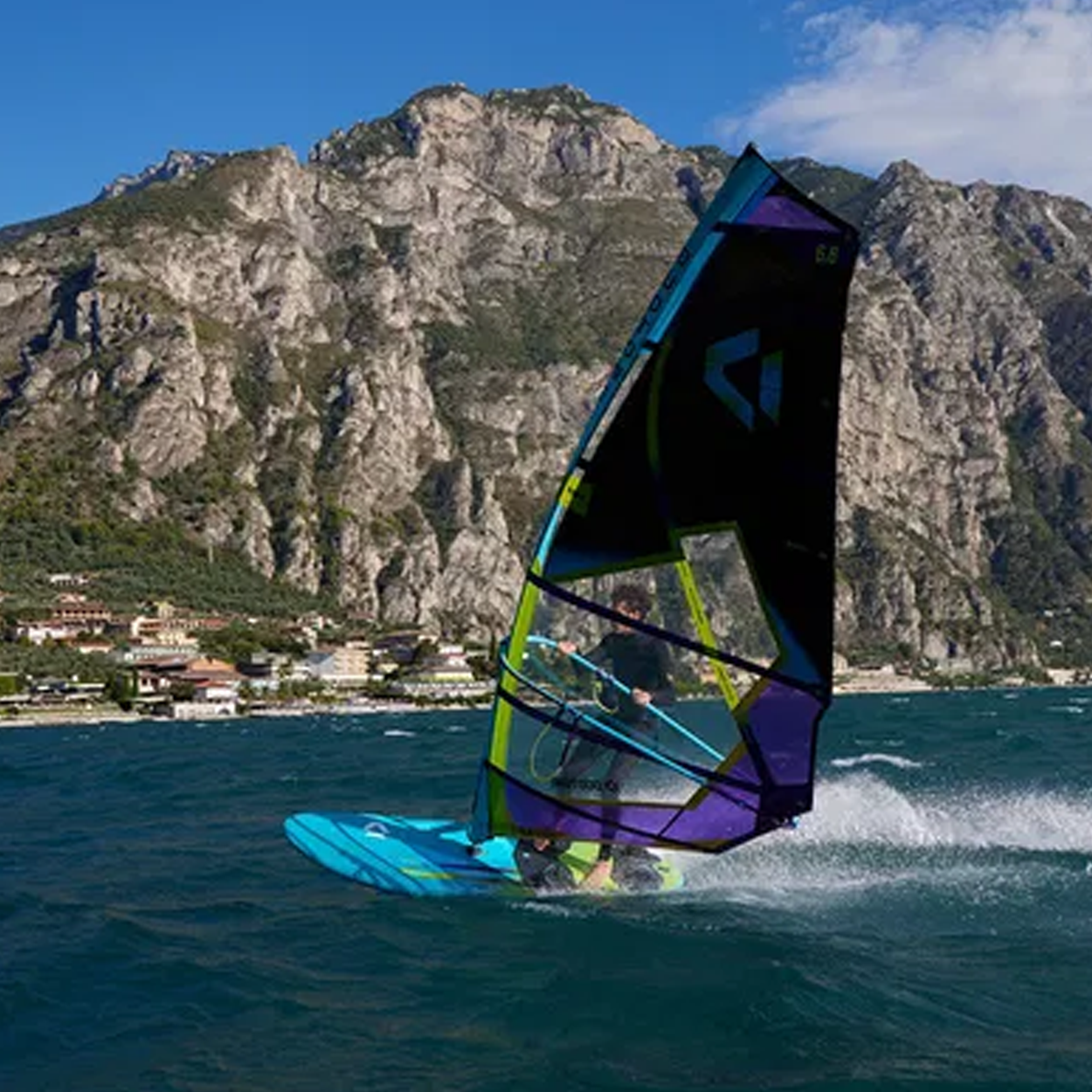 DTW-Eagle-14250-1030-2025-windsurfboard-action1